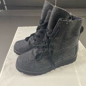 Bearpaw Krista Charcoal Gray Boot Lace Up Wool Blend Lined Size 8 Women’s